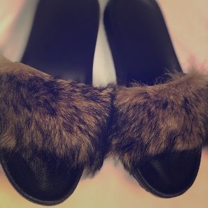 Aunthentic Ugg Fur Sandals *Brand New